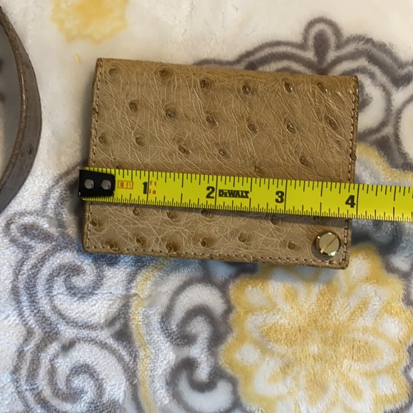 Ostrich leather small handbag and card holder. - Picture 15 of 16